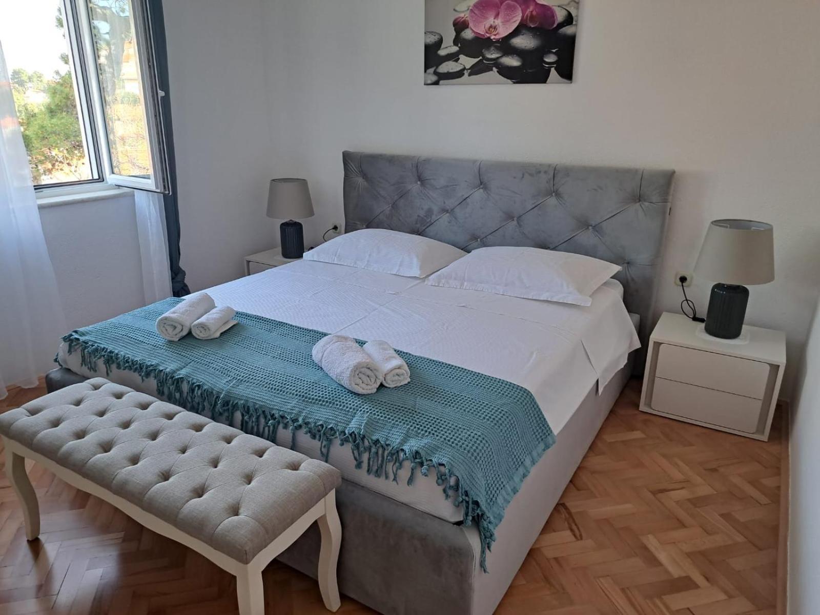 La Petite Maison Splitska Luaran gambar